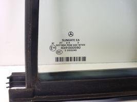 Mercedes-Benz S W221 Vetro del deflettore posteriore A2217300120