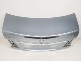 Mercedes-Benz E C207 W207 Takaluukun/tavaratilan kansi A2077500175