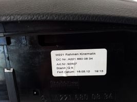 Mercedes-Benz S W221 Kita panelės detalė A2216800834