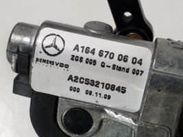 Mercedes-Benz GL X164 Motorino deflettore/vetro A1646700604