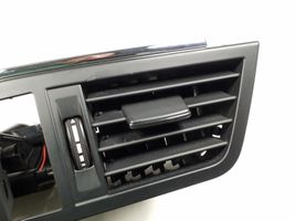 Mercedes-Benz E C207 W207 Rejilla de ventilación central del panel A2078300054
