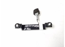 Nissan Pathfinder R51 Antenna GPS 