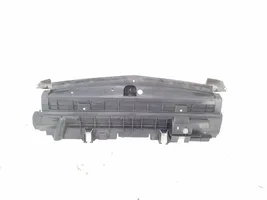 Mercedes-Benz C W204 Canal de guidage d'air du refroidisseur A2045053430