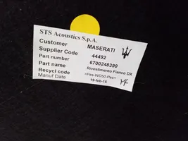 Maserati Ghibli Tavaratilan sivuverhoilu 6700248390