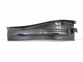 Mercedes-Benz B W246 W242 Takaoven kynnyksen suojalista A2466800474