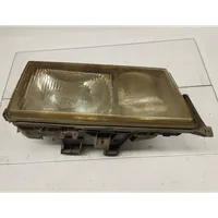 Mercedes-Benz 190 W201 Lampa przednia 2018200261