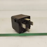 Mercedes-Benz C W202 Other relay 0025421319