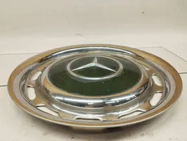 Mercedes-Benz 250 280 C CE W114 R14 wheel hub/cap/trim 1154010324