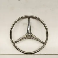 Mercedes-Benz E W124 Mostrina con logo/emblema della casa automobilistica 2017580058