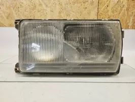 Mercedes-Benz W123 Lampa przednia 0028200761