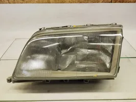 Mercedes-Benz C W202 Lampa przednia 2028200761