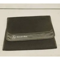 Mercedes-Benz E W210 Autres pièces intérieures 2108990161