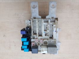 Toyota RAV 4 (XA30) Module de fusibles 8273042010