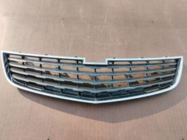 Chevrolet Cruze Grille calandre supérieure de pare-chocs avant 95080501