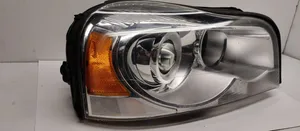 Volvo XC90 Lampa przednia 