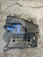 Audi A4 Allroad B9 Réservoir de fluide AdBlue 8W0131878AJ