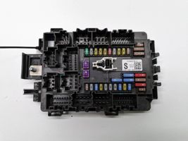 Tesla Model S Módulo de fusible 1034409-00-A