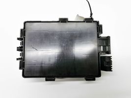 Tesla Model X Sulakemoduuli 1034409-01-E