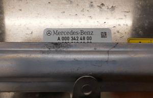 Mercedes-Benz EQC Jännitteenmuunnin/vaihtosuuntaaja A0003424800