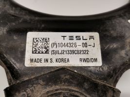 Tesla Model Y Dolny wahacz przedni 1044326-00-J