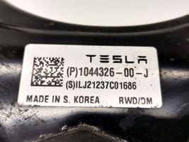 Tesla Model Y Dolny wahacz przedni 1044326-00-J