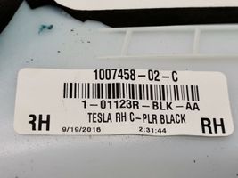 Tesla Model S D-pilarin verhoilu (yläosa) 1007458-02-C
