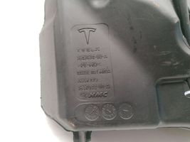 Tesla Model 3 Zbiornik płynu do spryskiwaczy szyby przedniej / czołowej 1642614-00-A