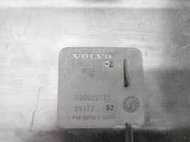Volvo V40 Coperchio/tappo della scatola vassoio della batteria 31328974