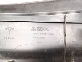 Tesla Model X Konepellin lukituksen muotolista 1036236-00-F