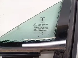 Tesla Model S Etukolmioikkuna/-lasi 6006644-00-J