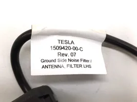 Tesla Model 3 GPS-pystyantenni 1509420-00-C