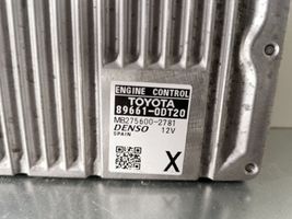 Toyota Yaris Unidad de control/módulo del motor 896110DT20