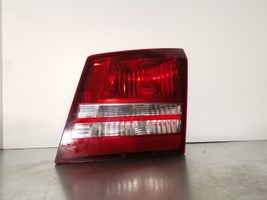 Dodge Journey Lampy tylnej klapy bagażnika 04806368AA