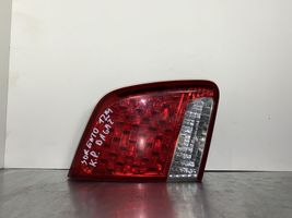 KIA Sorento Lampy tylnej klapy bagażnika L924052P02