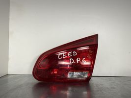 KIA Ceed Tailgate rear/tail lights 92404A20