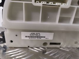 Nissan Note (E12) Panel klimatyzacji 275003VU3A