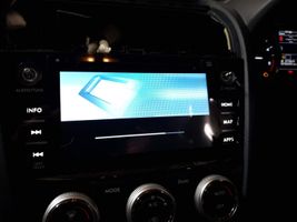 Subaru Forester SJ Radio/CD/DVD/GPS-pääyksikkö 13900013610101