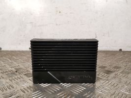 Hyundai Santa Fe Sound amplifier 