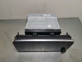 Honda CR-V Panel / Radioodtwarzacz CD/DVD/GPS 