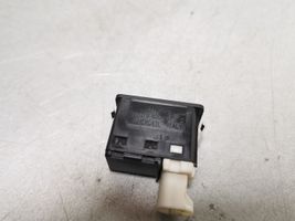 Mini Cooper Countryman F60 Gniazdo / Złącze USB 
