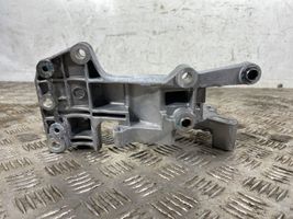 Hyundai Santa Fe Generator/alternator bracket 