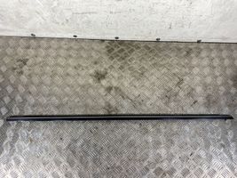 Subaru XV II Listwa / Uszczelka szyby drzwi przednich 