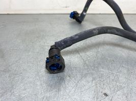 Subaru XV II Tuyau d'alimentation conduite de carburant 