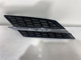 Toyota RAV 4 (XA40) Maskownica / Grill / Atrapa górna chłodnicy 