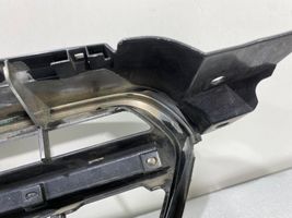 Subaru Legacy Griglia superiore del radiatore paraurti anteriore 