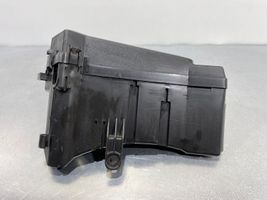 Subaru XV Boîte à fusibles 82241FJ020