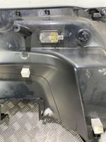 Subaru XV II Tavaratilan/takakontin alempi sivuverhoilu 