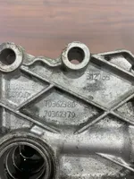 Infiniti Q50 Supporto di montaggio del filtro dell’olio U7902005