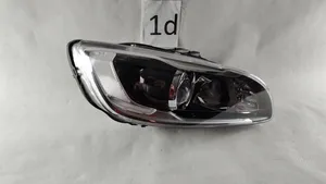 Volvo S60 Lampa przednia 31420254