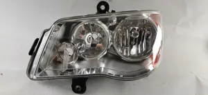 Chrysler Grand Voyager II Lampa przednia 05113337AE